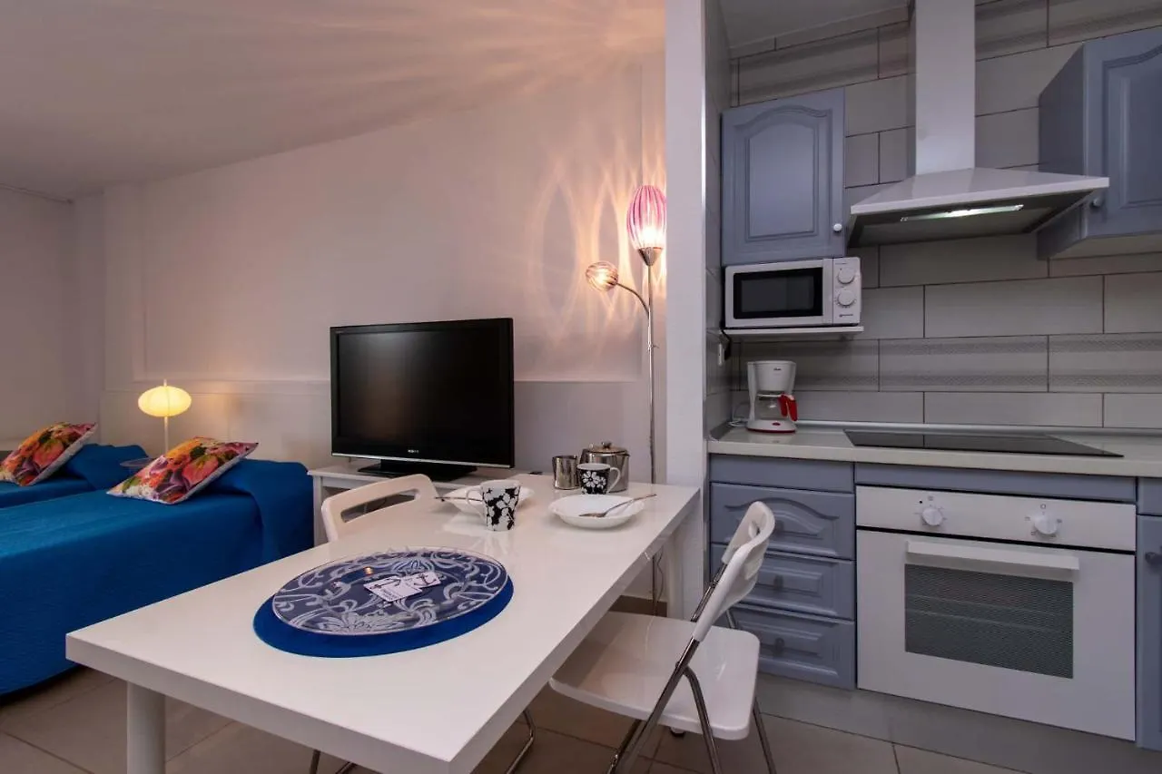 San Marino Studio Los Cristianos